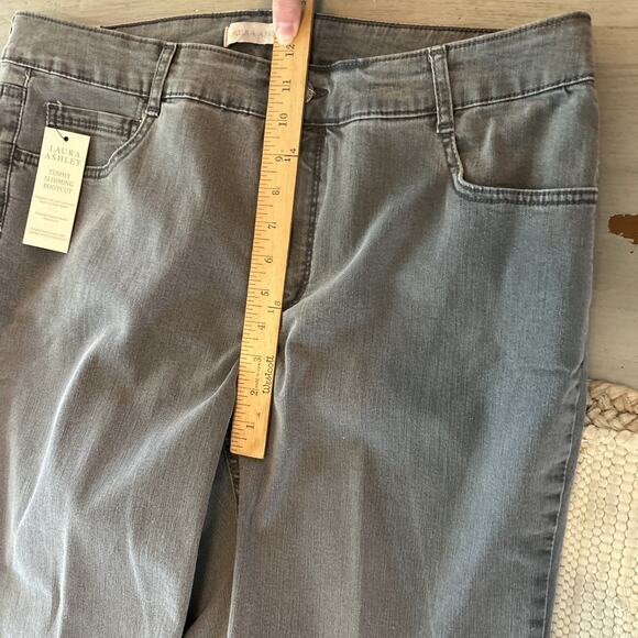 NWT Laura Ashley Gray Tummy Slimming Bootcut Jeans Sz 16 W Rhinestone Pockets - Picture 3 of 8